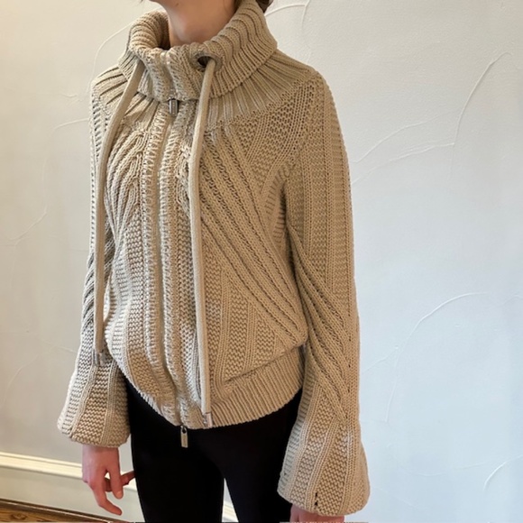 CELINE  Sweater Jacket High Neck Zipper🌸 - Picture 4 of 11